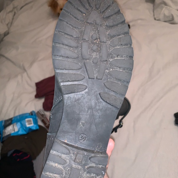 Leather Winter Boots - Picture 6 of 6